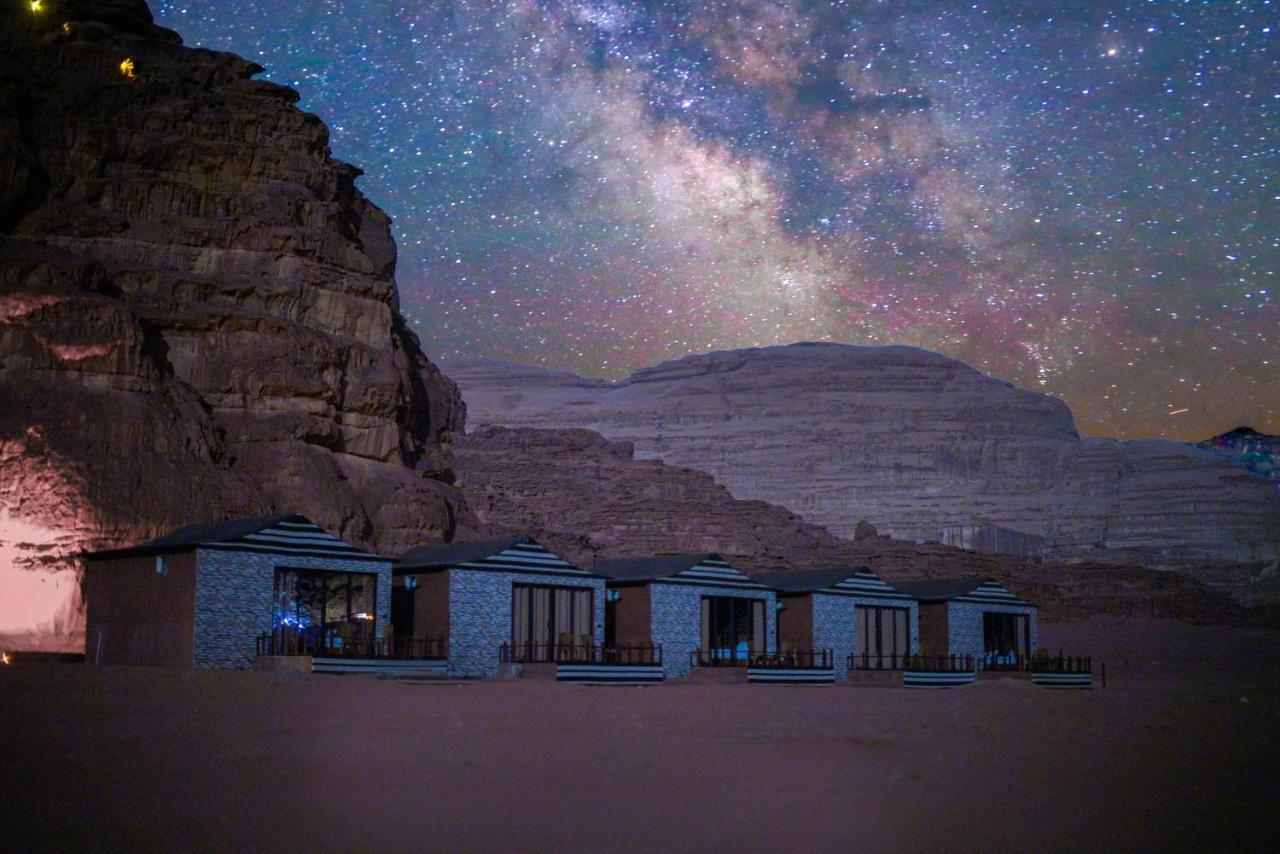 Magic Bedouin Star Hotell Wadi Rum Exteriör bild