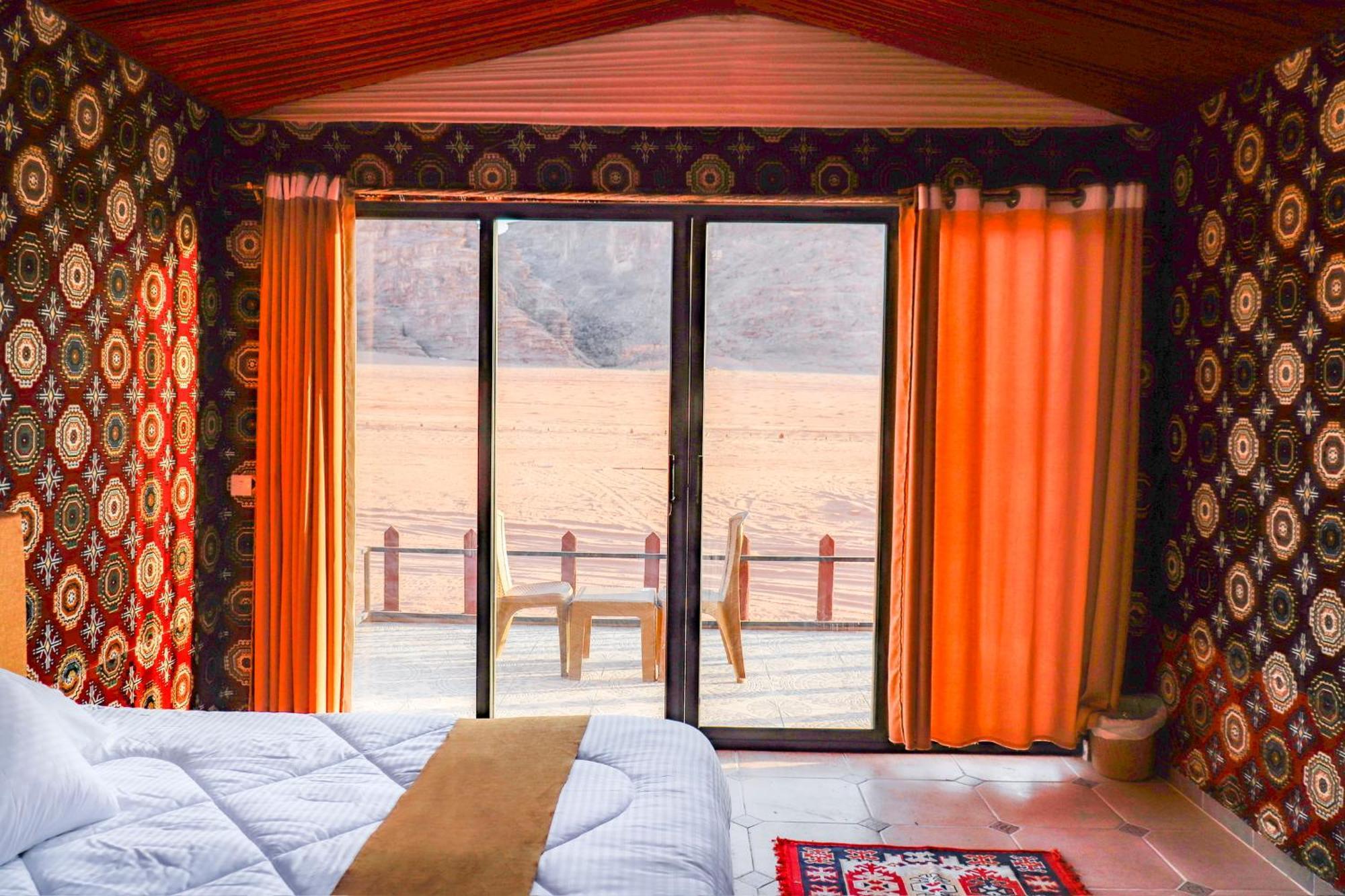 Magic Bedouin Star Hotell Wadi Rum Exteriör bild