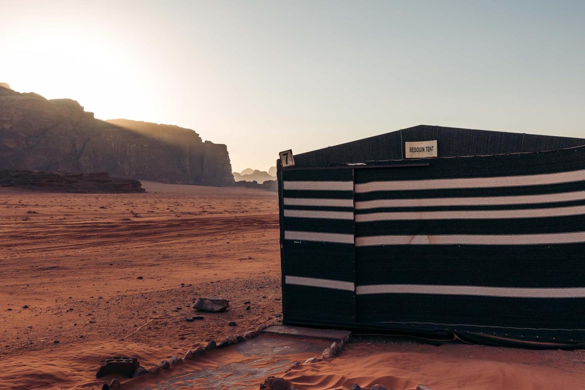 Magic Bedouin Star Hotell Wadi Rum Exteriör bild